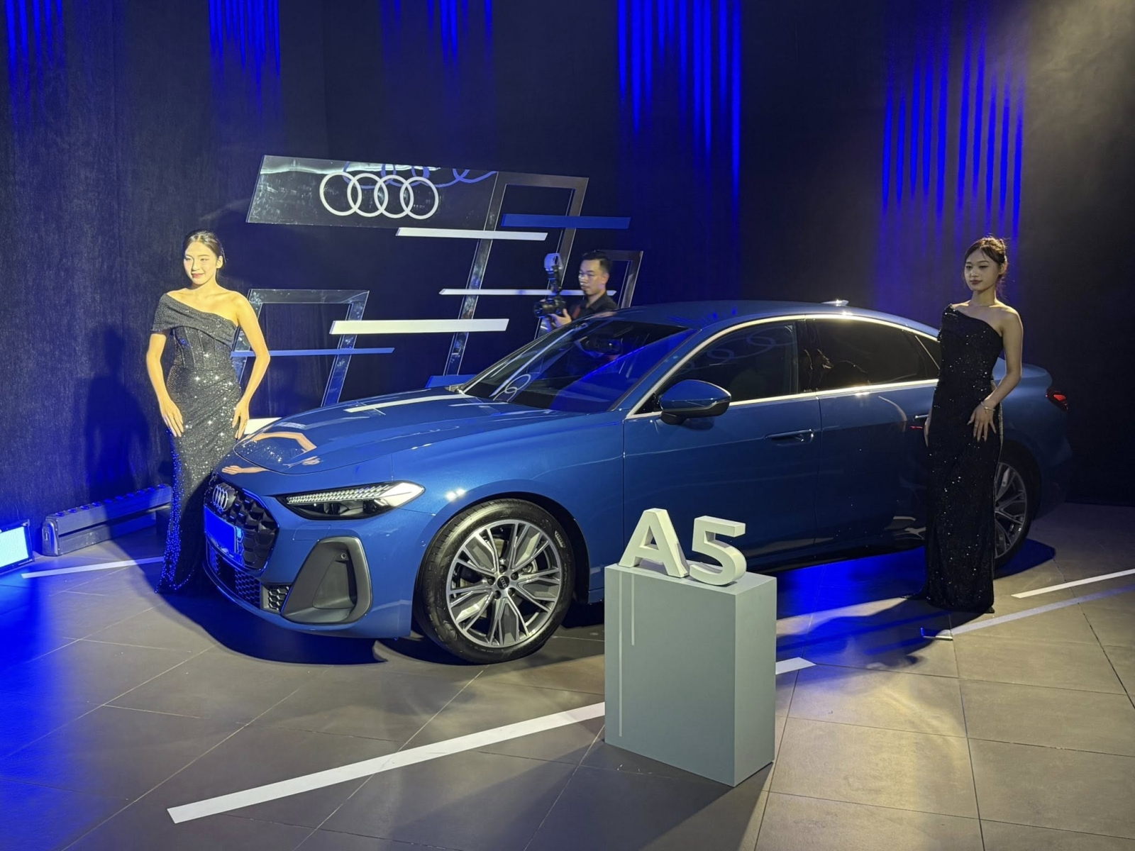 Cận cảnh Audi A5 2026 "chốt giá" từ 2,199 tỷ tại Việt Nam