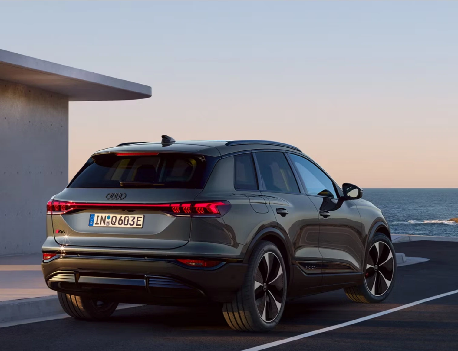 Sắc xám Magnet đầy thu hút